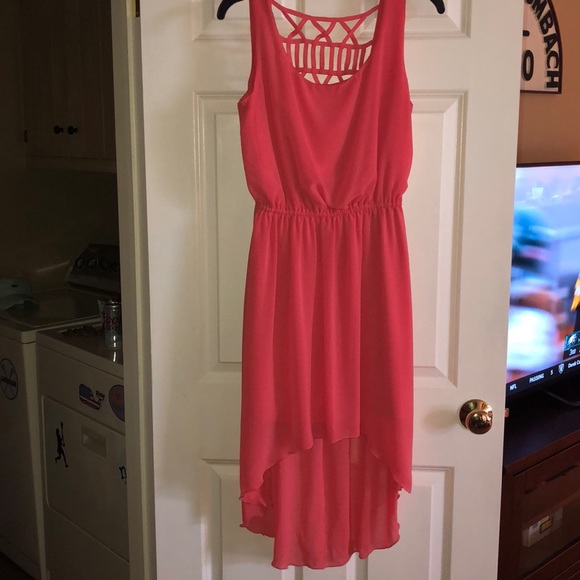 Charlotte Russe Dresses & Skirts - NWT! Charlotte Russe high low dress!